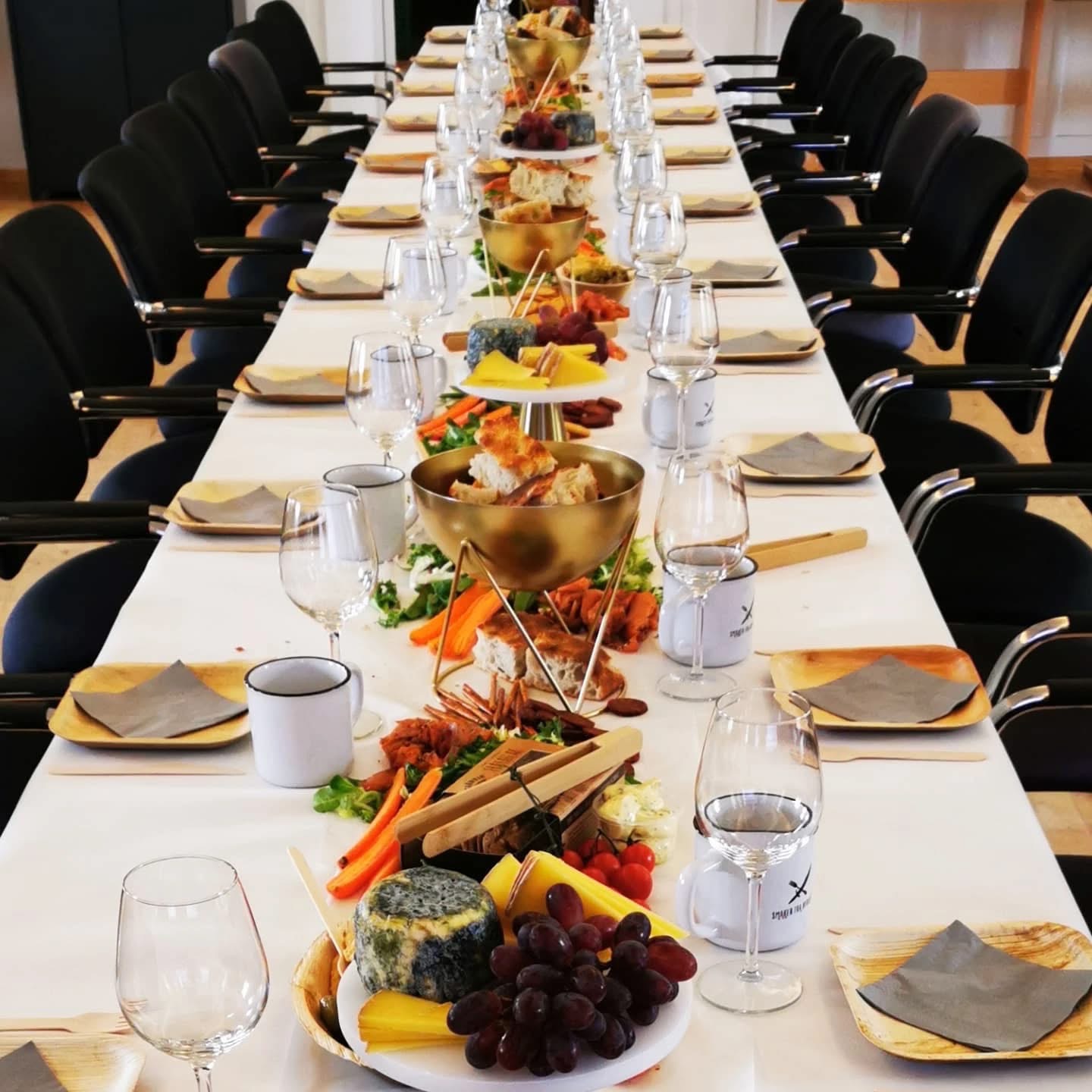 Grazin table